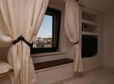 Filip & Viktoria In The Center Of *